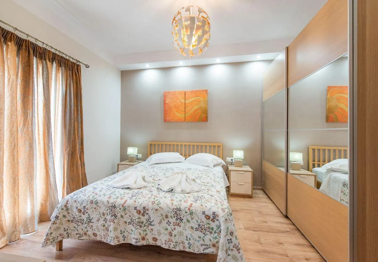 Apartamento Apricot By Halu! Cozy Apt Next To Agia Sophia Metro Station Tessalónica Grécia