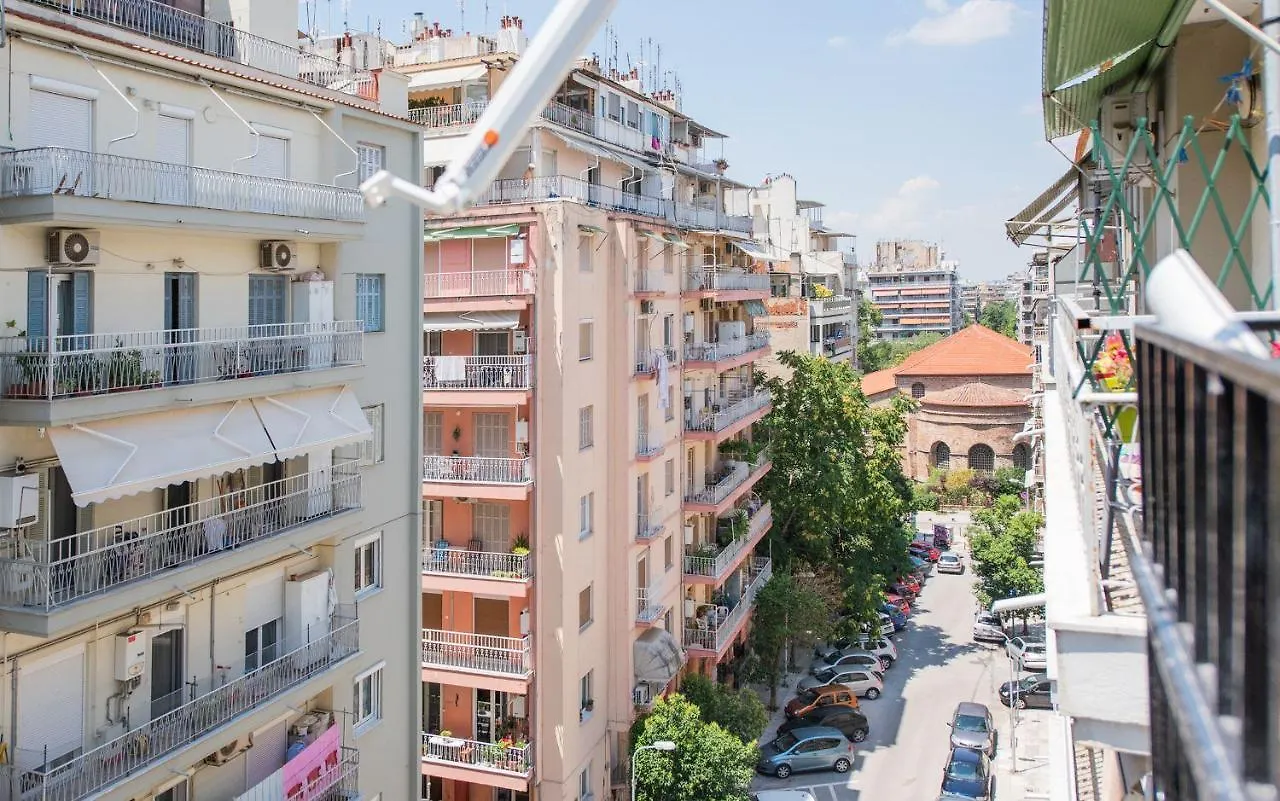 Apricot By Halu! Cozy Apt Next To Agia Sophia Metro Station Saloniki Apartament