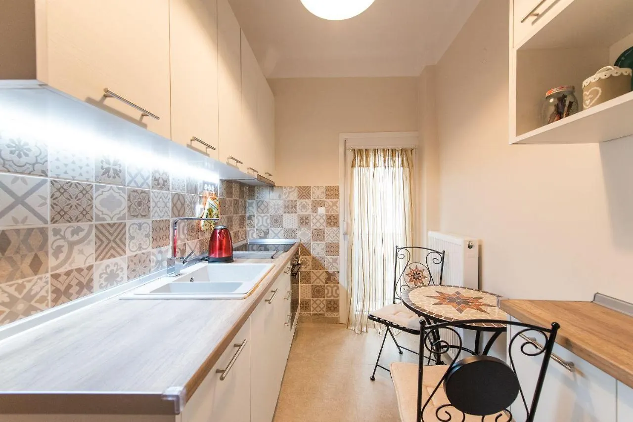 Apricot By Halu! Cozy Apt Next To Agia Sophia Metro Station Saloniki 0*,  Grecja