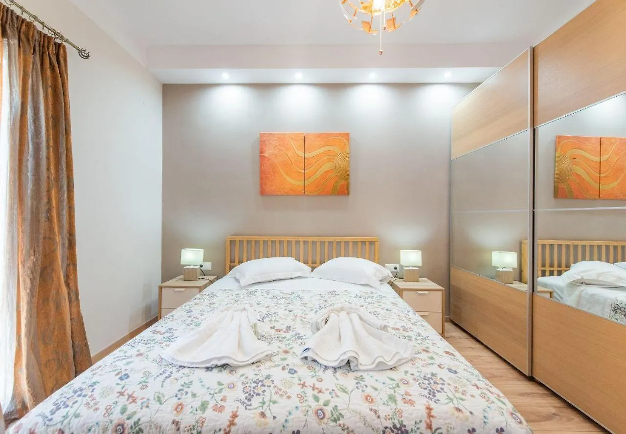 Apricot By Halu! Cozy Apt Next To Agia Sophia Metro Station Saloniki Apartament